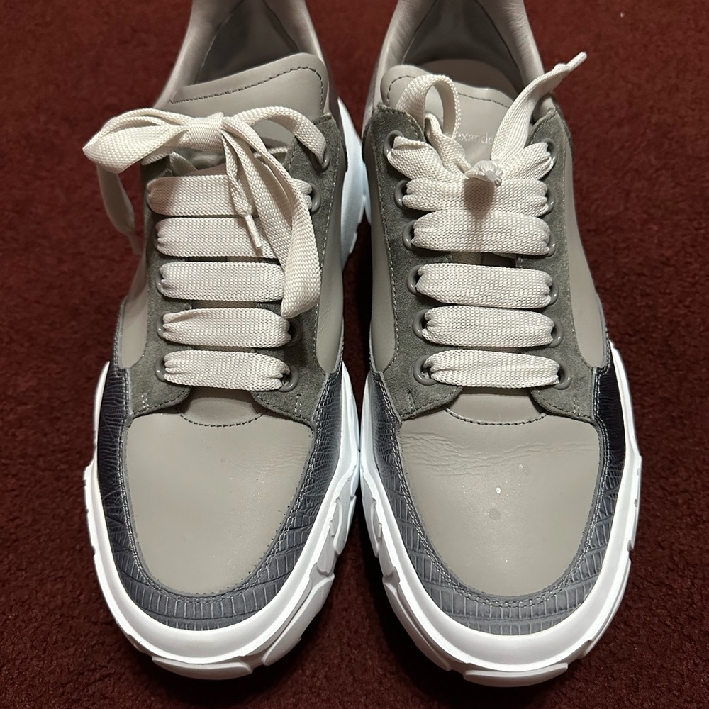 Men’s Alexander McQueen’s leather sneaker multi-grays white sole white shoe lace